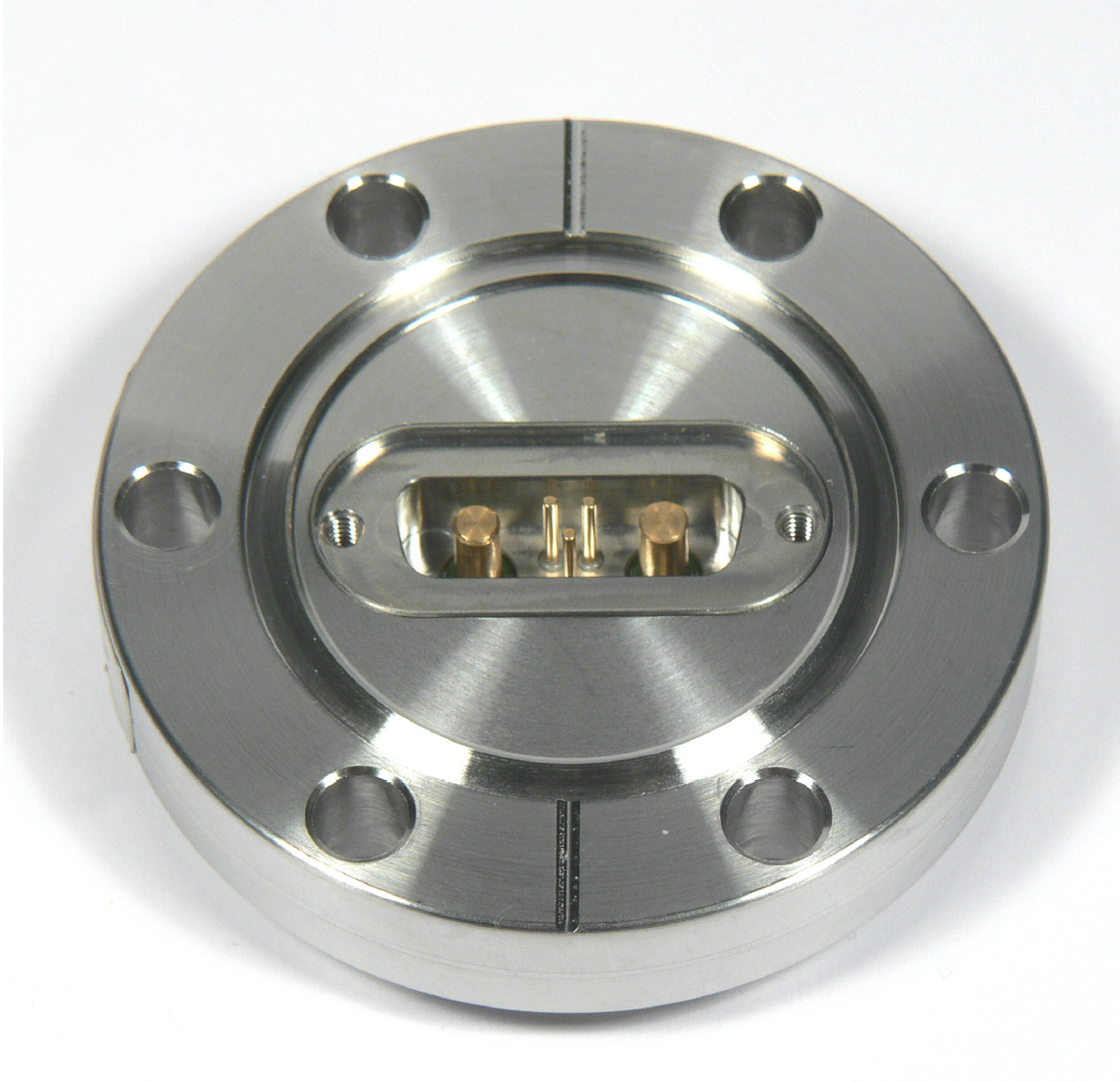 圖二:功率組合型Sub-D真空饋通實物圖 圖二:功率組合型Sub-D真空饋通實物圖