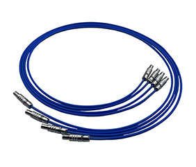 三同軸饋通連接器及線纜